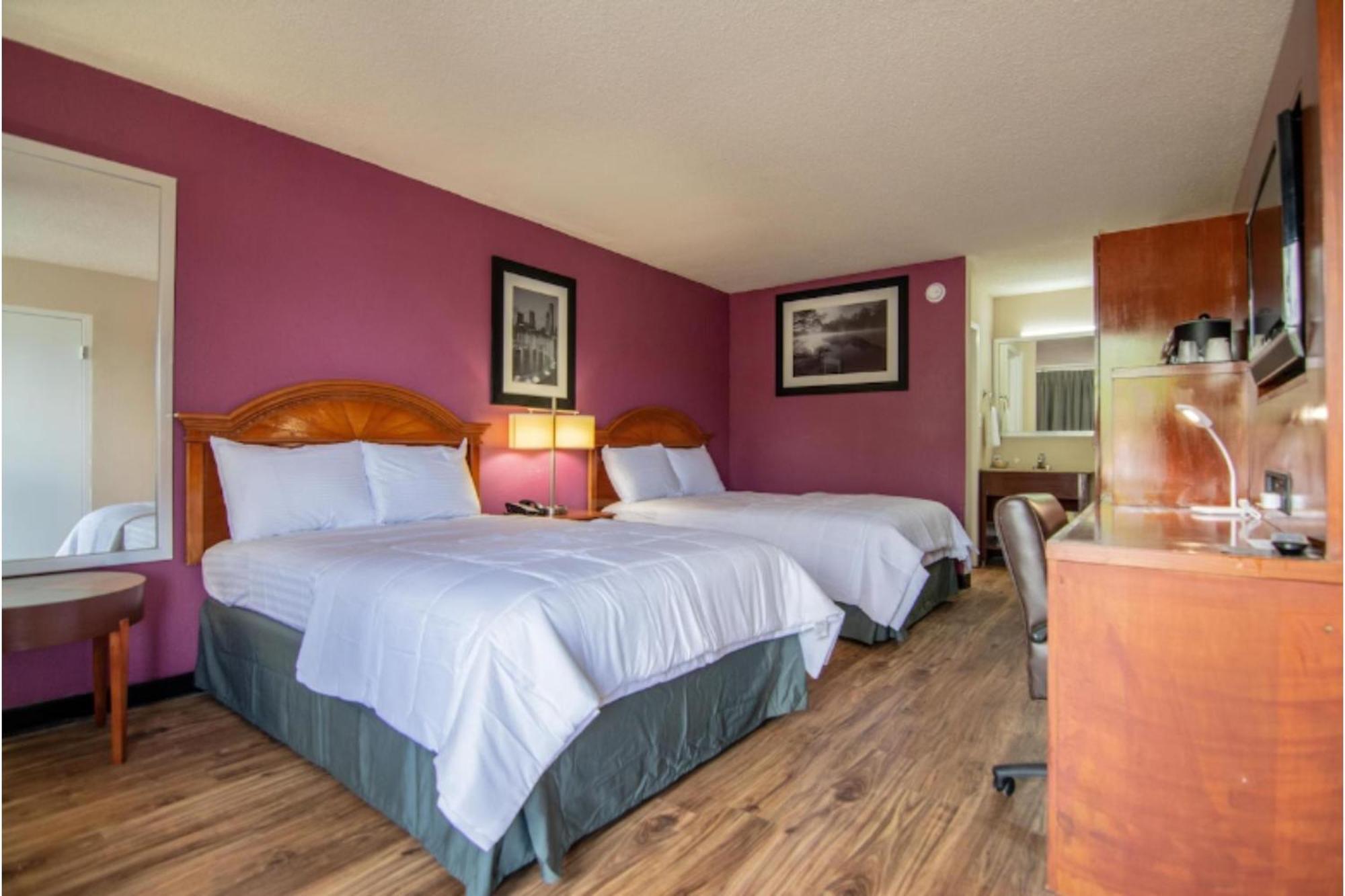 Hotel & By Oyo Hwy 29 Reidsville
