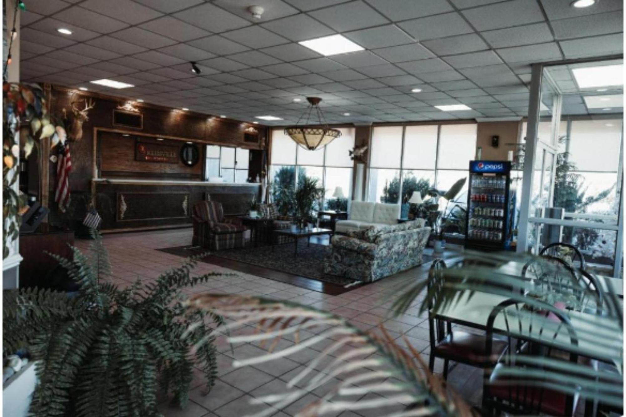 Hotel & By Oyo Hwy 29 3*